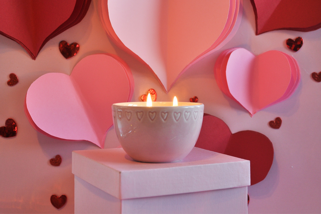 Sweetheart Jar Three Wick Candle: Solid Pink Jar